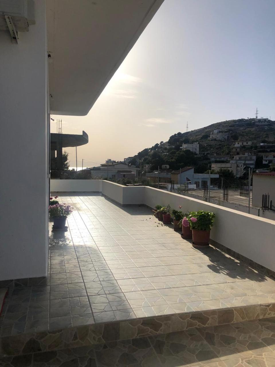 Xhulio's Apartment